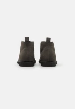 Pier One Unisex - Sportieve Veterschoenen - Grey 8 Pier One Unisex - Sportieve Veterschoenen - Grey -Pier One 1a69c3b5a7ed49d2869b1ff1aeeb8355