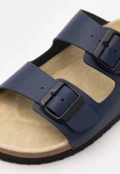 Pier One Unisex - Pantoffels - Dark Blue 11 Pier One Unisex - Pantoffels - Dark Blue -Pier One 3d8a5cdb5e514771841f04cbfc9f95cd