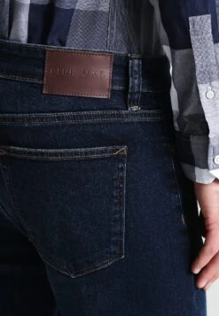 Pier One Basic - Straight Leg Jeans - Dark Blue Denim 10 Pier One Basic - Straight Leg Jeans - Dark Blue Denim -Pier One 7aa5df5983c44365808e18ddcad2589e