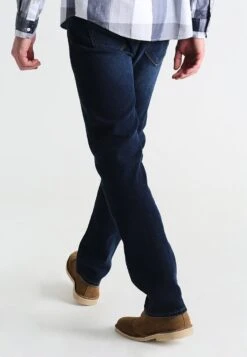Pier One Basic - Straight Leg Jeans - Dark Blue Denim 8 Pier One Basic - Straight Leg Jeans - Dark Blue Denim -Pier One a4ebfb4549ae43cc8fd6ef9a34b37b32