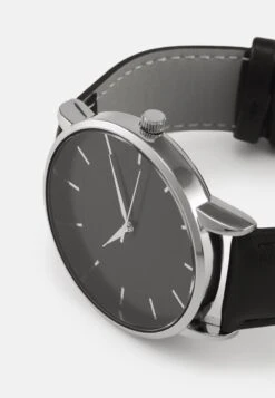 Pier One Horloge - Black/Silvercoloured 7 Pier One Horloge - Black/Silvercoloured -Pier One b21304d4d8ec4553ac54e4d73133cd2c